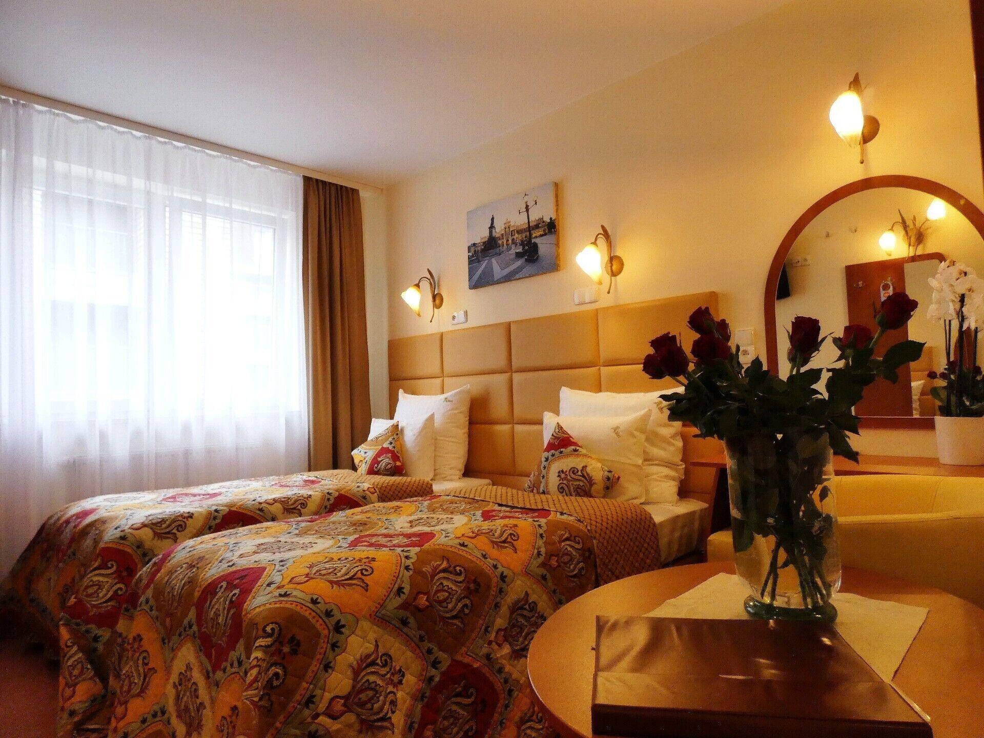 Aparthotel Adler Krakow Bagian luar foto