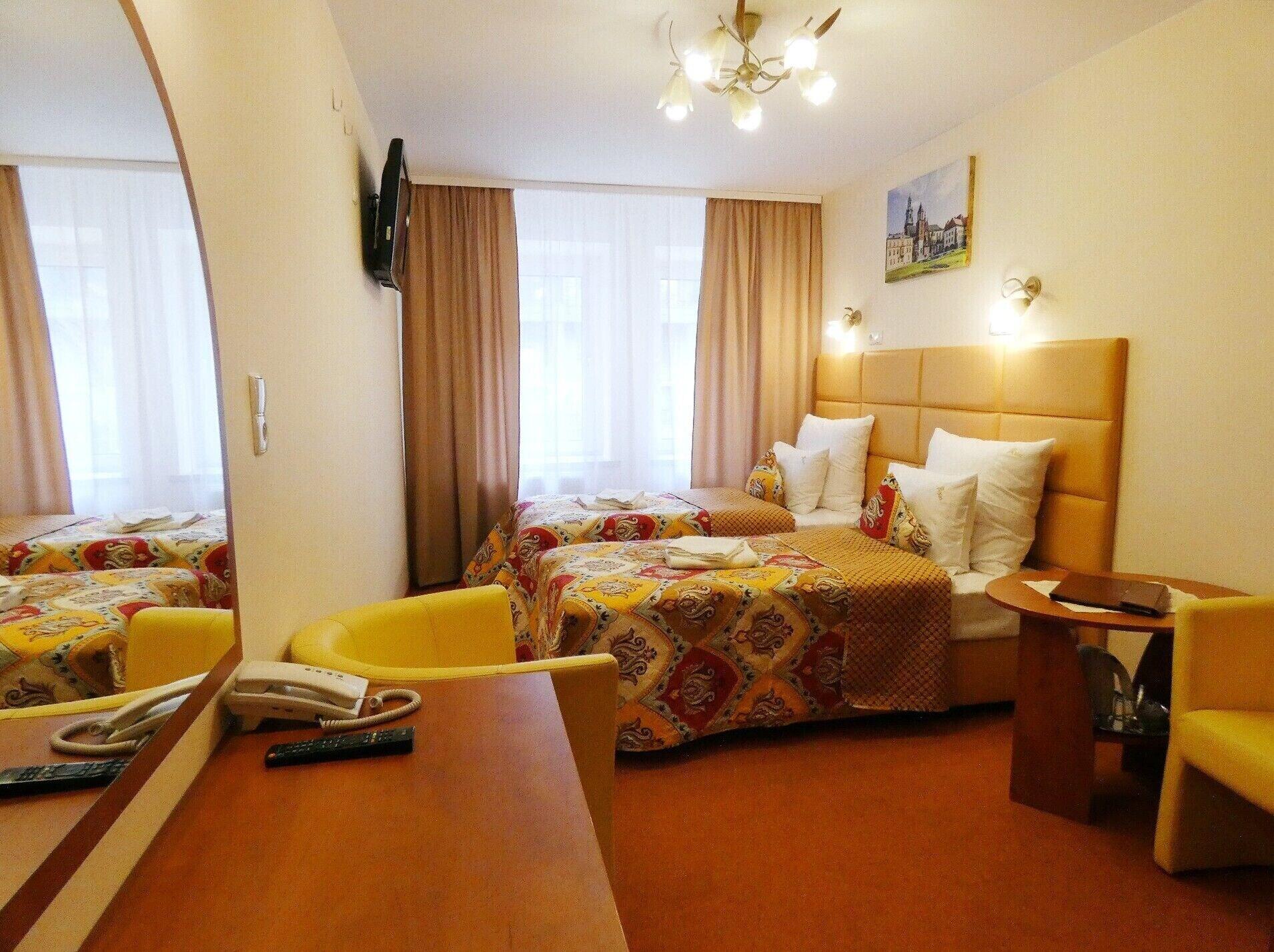 Aparthotel Adler Krakow Bagian luar foto