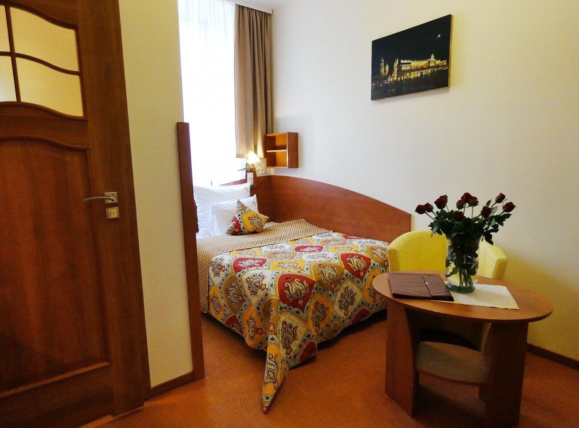 Aparthotel Adler Krakow Bagian luar foto