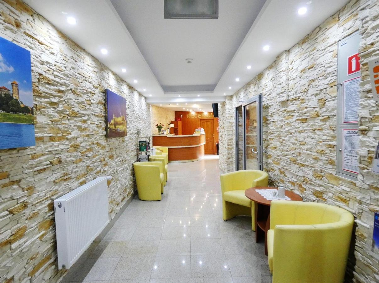 Aparthotel Adler Krakow Bagian luar foto