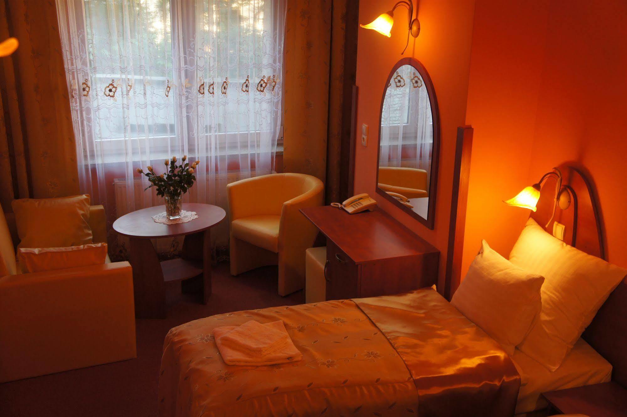 Aparthotel Adler Krakow Bagian luar foto
