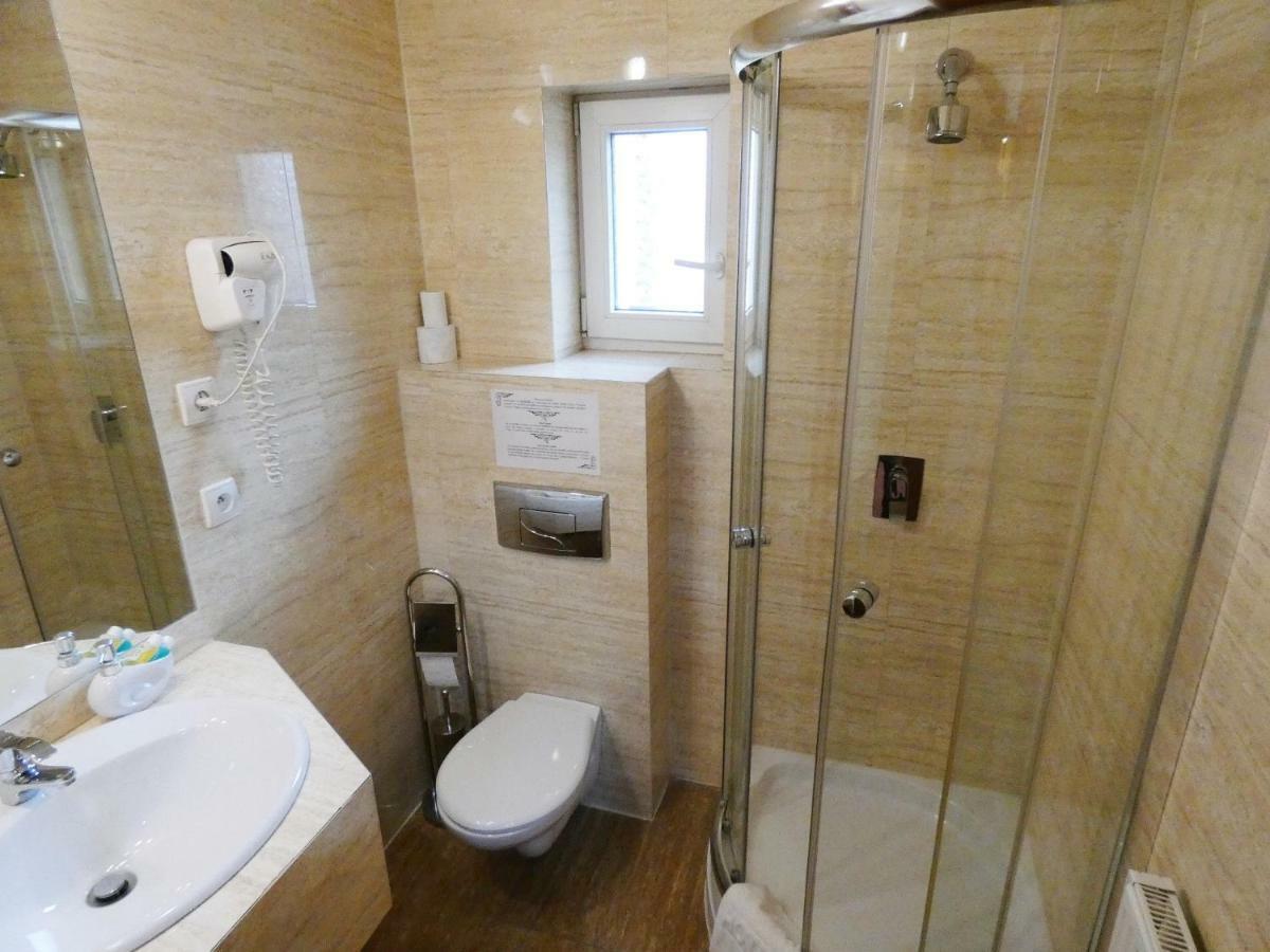 Aparthotel Adler Krakow Bagian luar foto